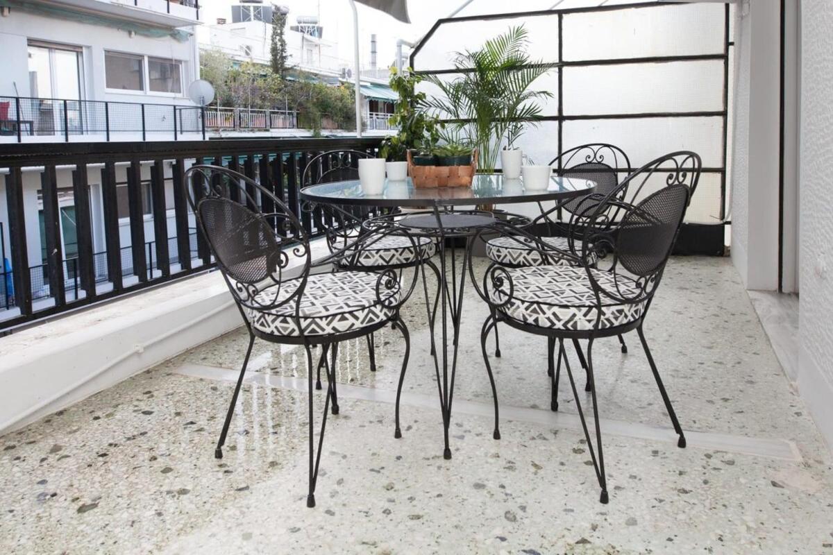 Pagrati Urban Oasis Getaway 2Bd Apt With Balcony Atenas Exterior foto